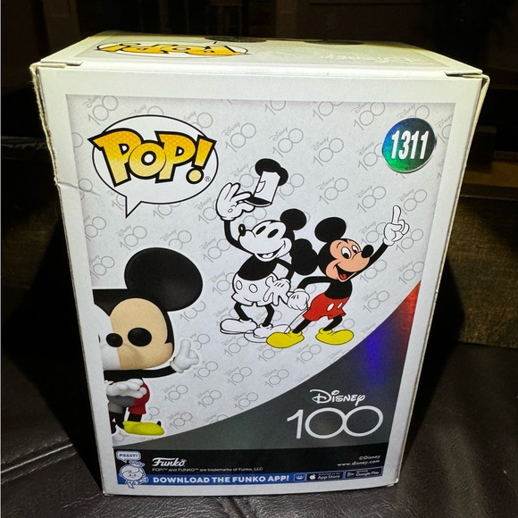 Funko Pop! Hot Topic Exclusive Disney 100 Mickey Mouse Vinyl Figure 1311 - Picture 2 of 6